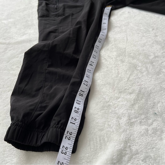 Kyoden Black Capri Joggers - Picture 9 of 11